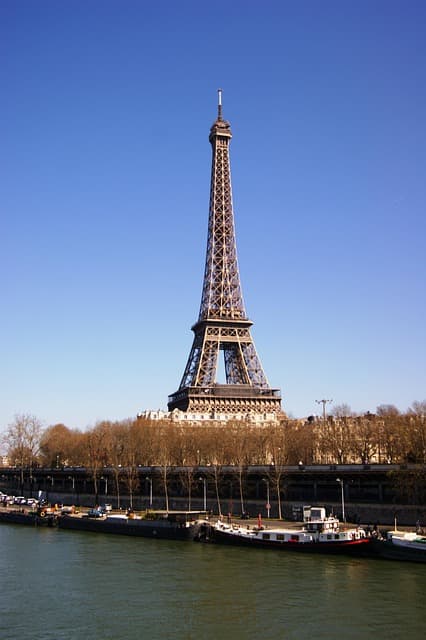 Tour Eiffel et bords de Seine, Paris